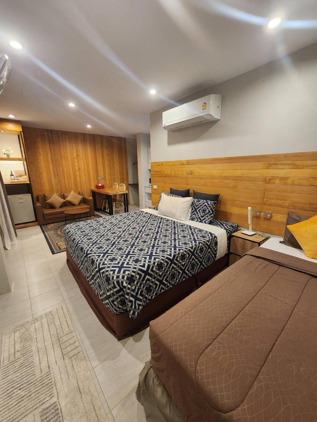Momento Bangtao Beach Bang Tao Beach  Exterior photo